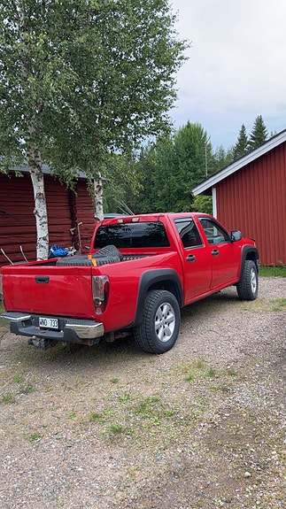 Chevrolet Colorado 2 of 5