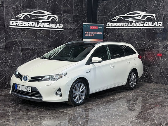 Toyota Auris 7 of 22