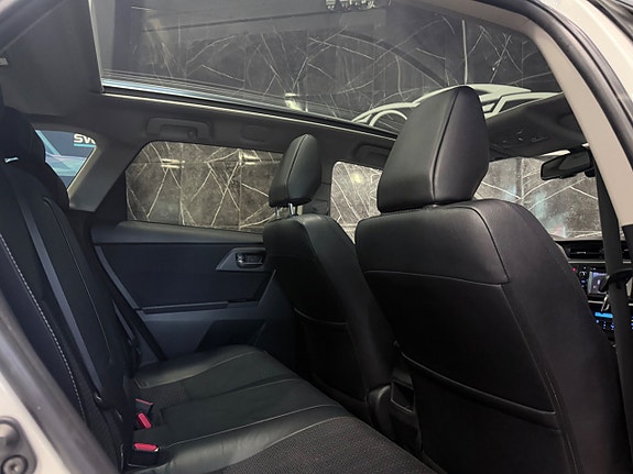 Toyota Auris 18 of 22