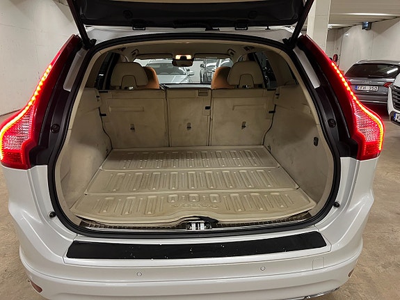 Volvo XC60 5 of 5