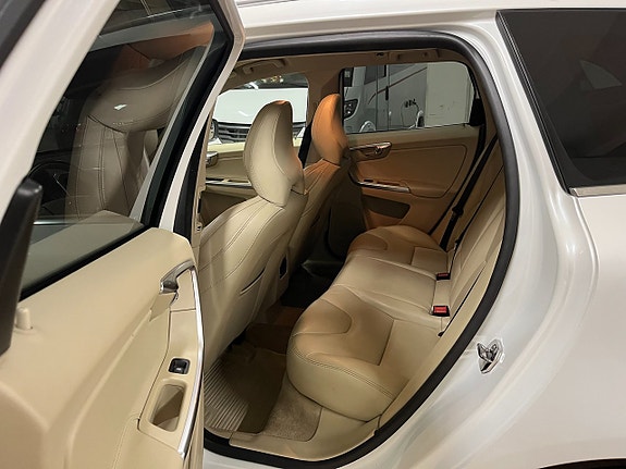 Volvo XC60 9 of 10