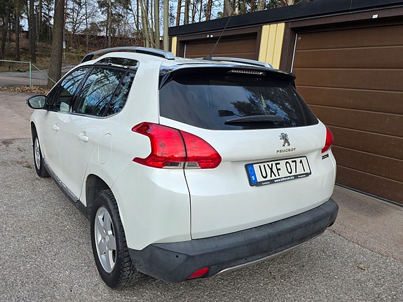 Peugeot 2008 3 of 4