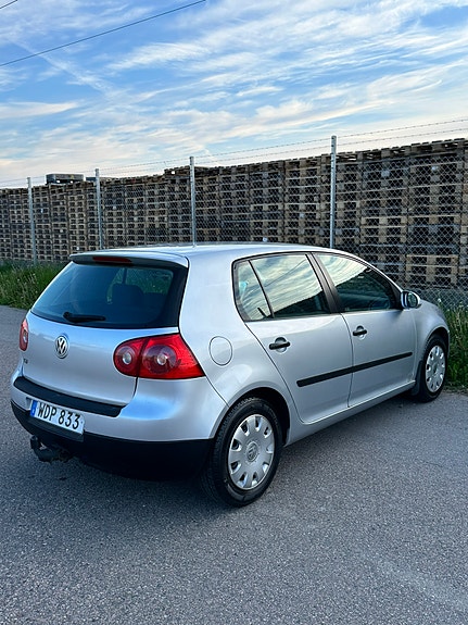 Volkswagen Golf V 6 of 11