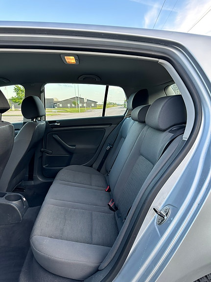 Volkswagen Golf V 10 of 11