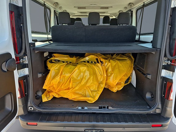 Renault Trafic 8 of 10