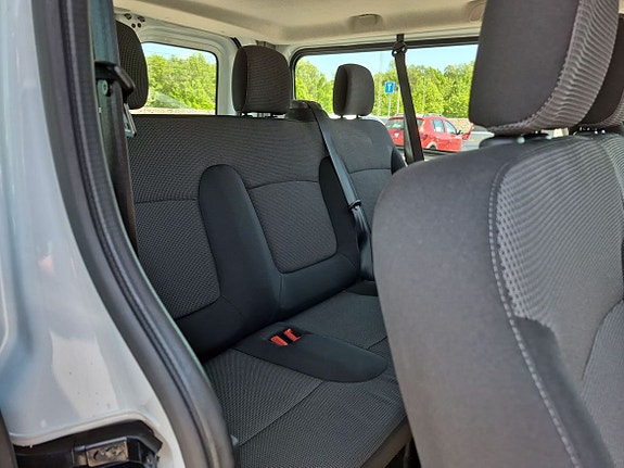 Renault Trafic 9 of 10