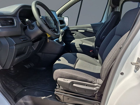 Renault Trafic 5 of 5