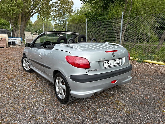 Peugeot 206 CC 3 of 5
