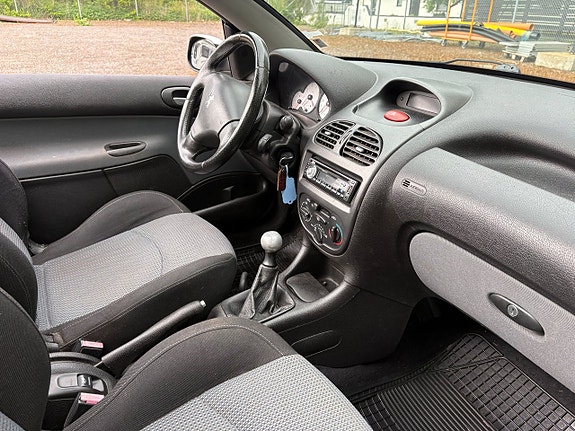 Peugeot 206 CC 5 of 5