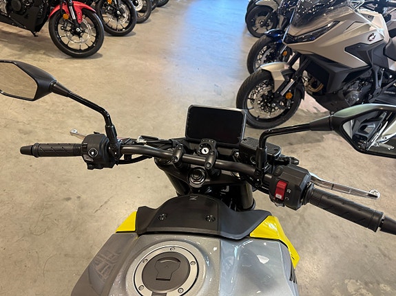 Honda CB750C Hornet E-Clutch 12 of 12