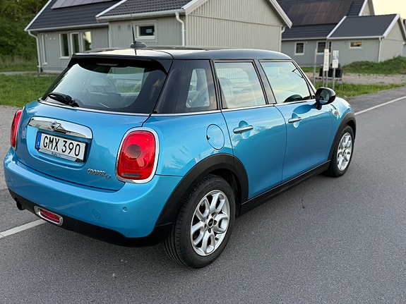 MINI Cooper 3 of 5
