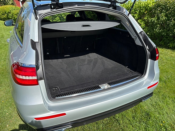 Mercedes-Benz E200 d 6 of 8