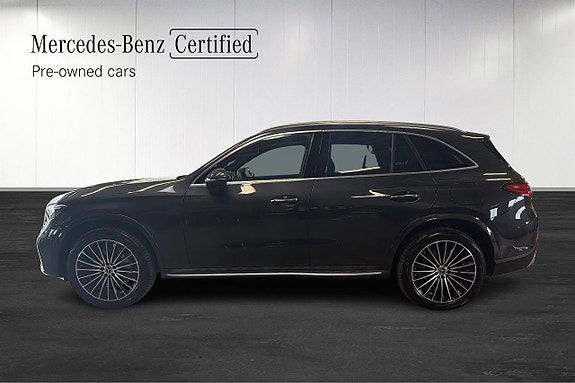 Mercedes-Benz GLC300 de 2 of 5