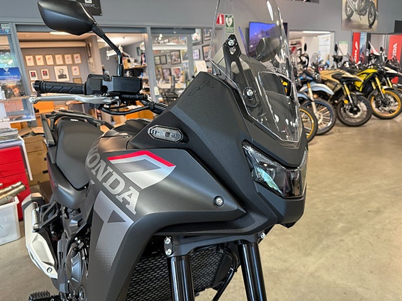 Honda XL750 Transalp 8 of 12