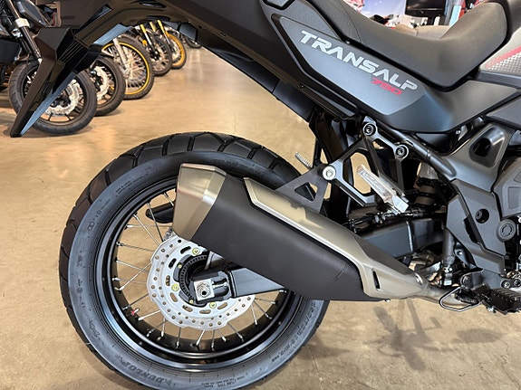 Honda XL750 Transalp 10 of 12