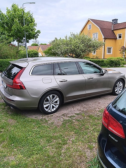 Volvo V60 3 of 14