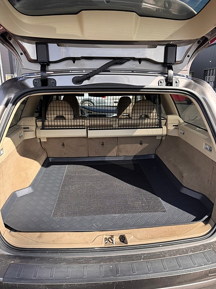 Volvo V70 14 of 14