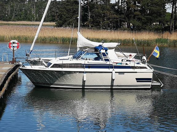 Maxim 26 -82 8 of 15