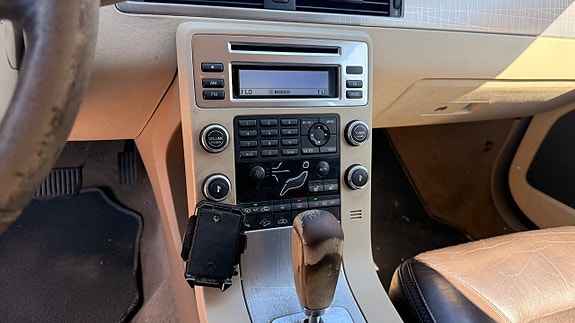 Volvo XC70 12 of 20