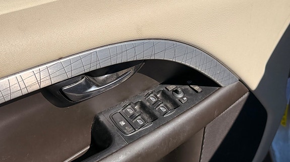 Volvo XC70 8 of 20