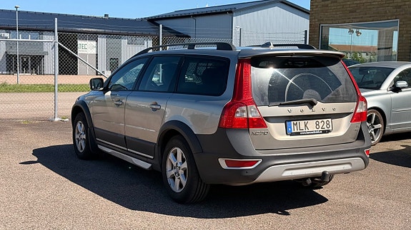 Volvo XC70 5 of 5