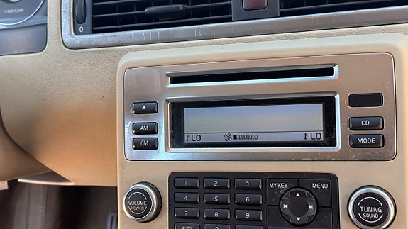 Volvo XC70 17 of 20