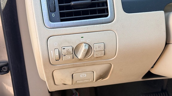 Volvo XC70 10 of 20