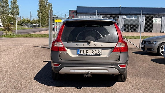 Volvo XC70 4 of 5