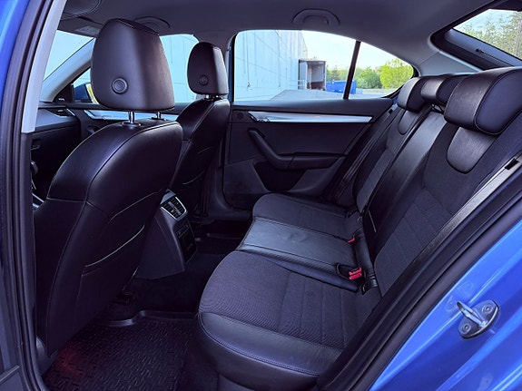 Skoda Octavia 11 of 17
