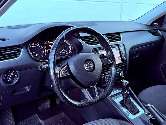 Skoda Octavia 8 of 17