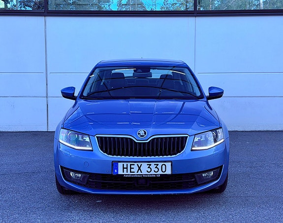Skoda Octavia 3 of 5