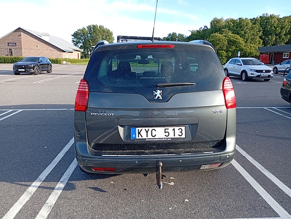 Peugeot 5008 3 of 5