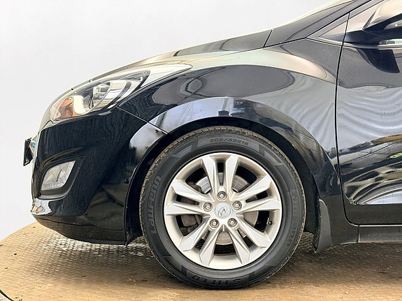 Hyundai i30 10 of 25