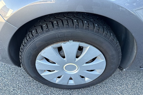 Renault Clio 29 of 30