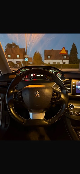 Peugeot 308 5 of 5