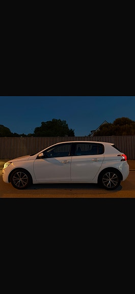 Peugeot 308 9 of 9