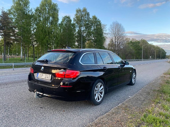 BMW 520d 3 of 4