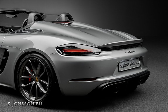 Porsche 718 Spyder 6 of 28