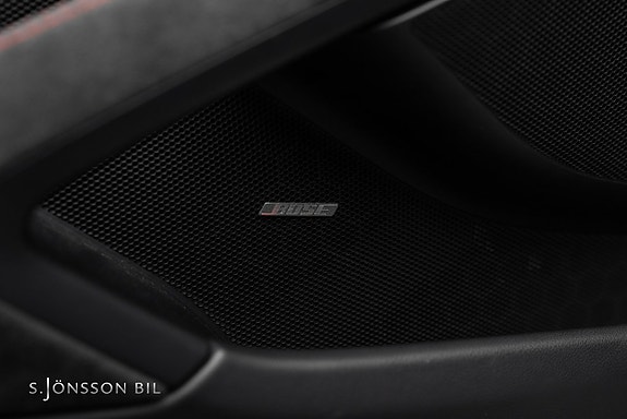 Porsche 718 Spyder 20 of 28