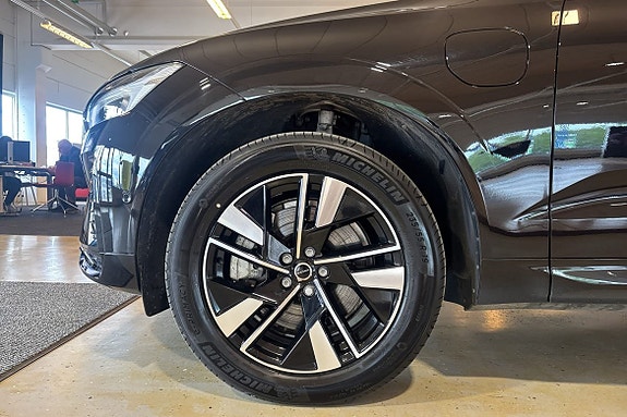 Volvo XC60 14 of 26