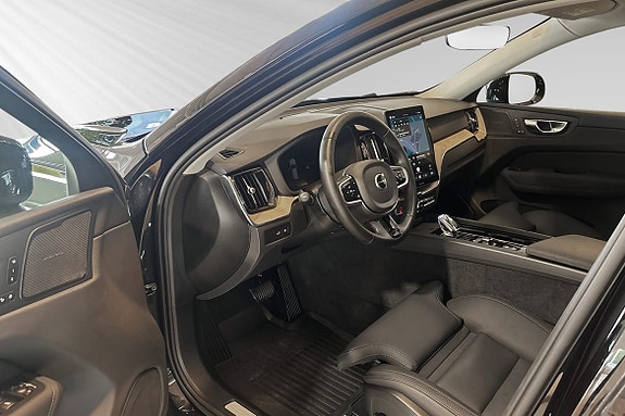 Volvo XC60 7 of 26