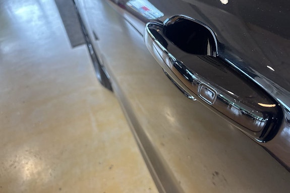 Volvo XC60 16 of 26