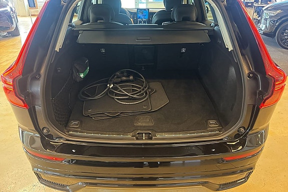 Volvo XC60 13 of 26