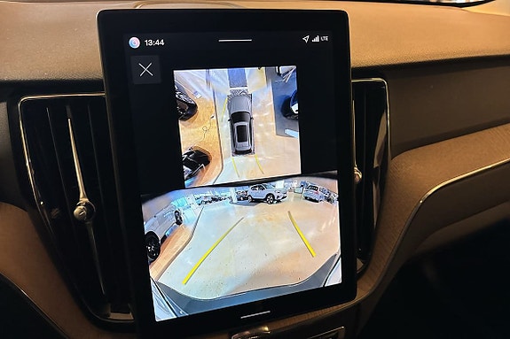 Volvo XC60 14 of 30