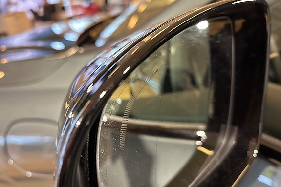 Volvo XC60 24 of 30