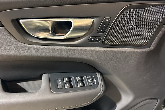 Volvo XC60 19 of 30