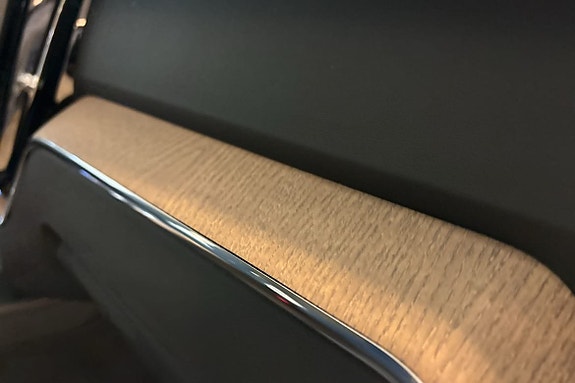 Volvo XC60 29 of 30