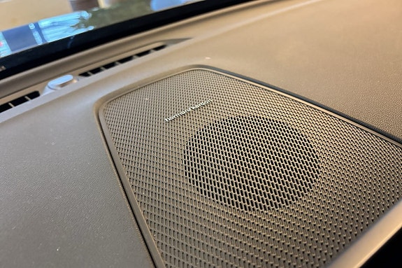 Volvo XC60 18 of 30