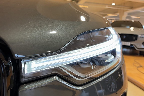 Volvo XC60 21 of 30