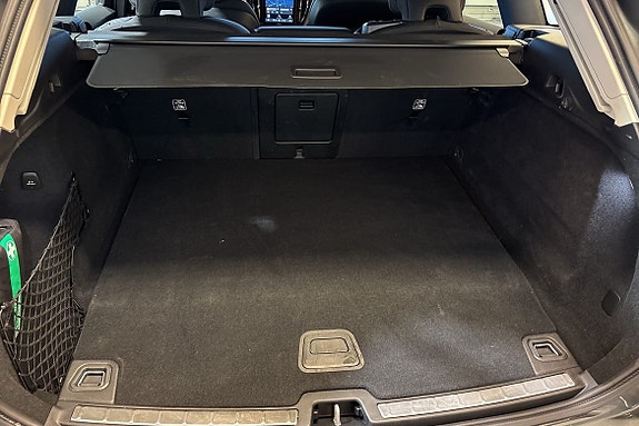Volvo XC60 25 of 30